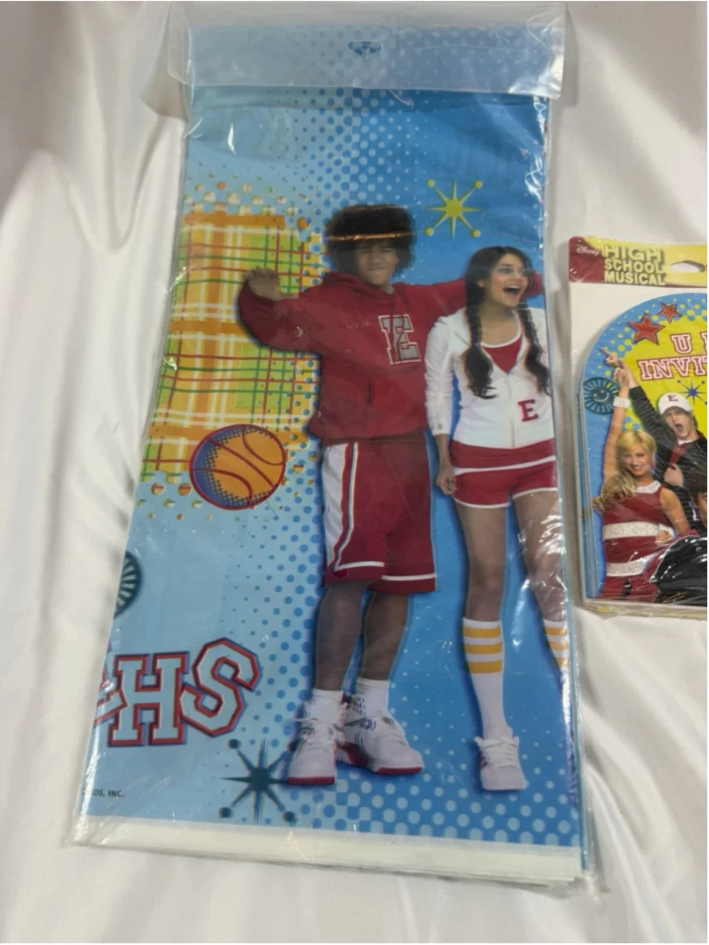 High School Musical Party Tablecloth, Banner Invites￼Theme Party